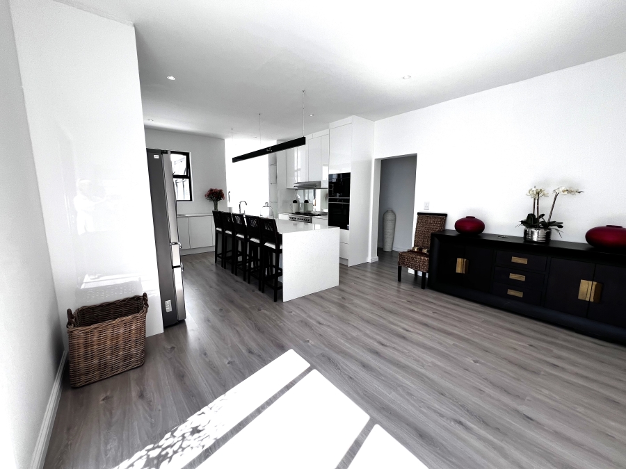 To Let 1 Bedroom Property for Rent in Sandown Estate Western Cape